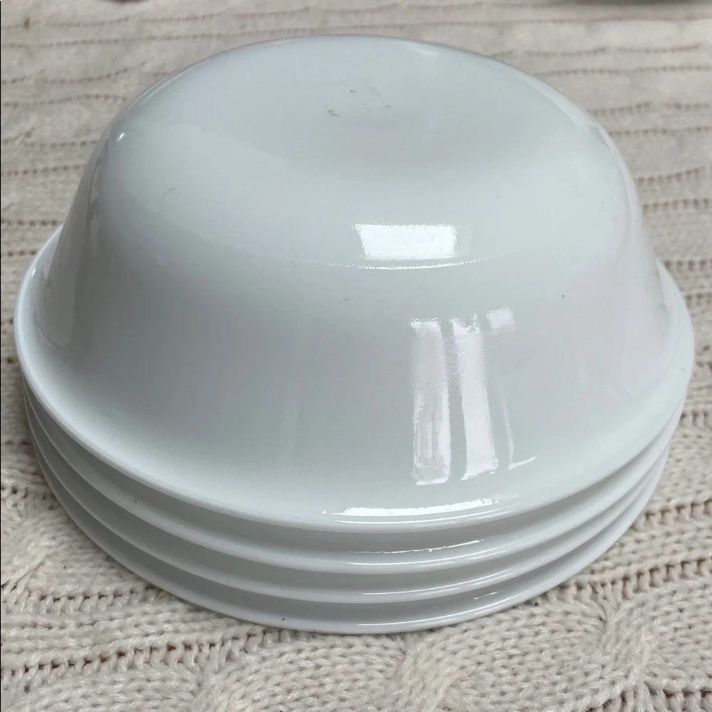 4 Corelle by Corning White Frost Cereal bowls microwave safe good condition. - Picture 7 of 8